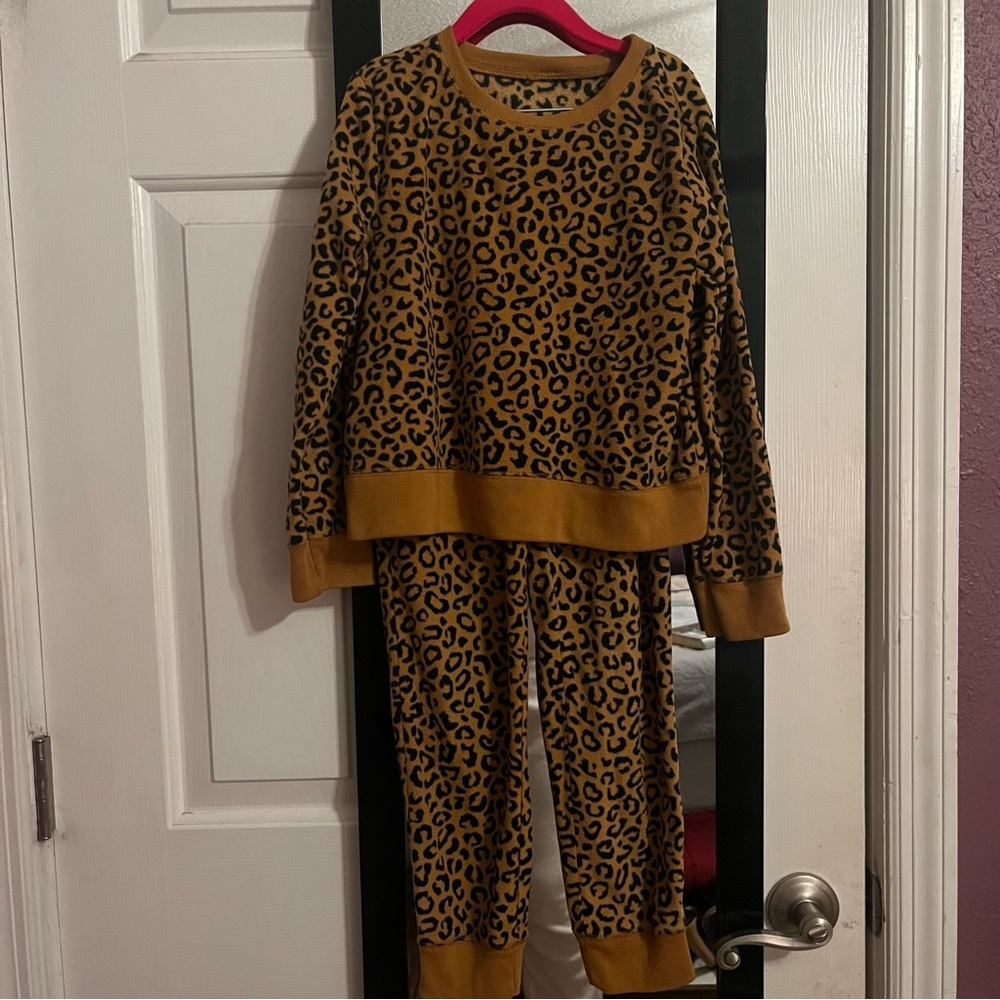 Old Navy | Cheetah Print Lounge Set
